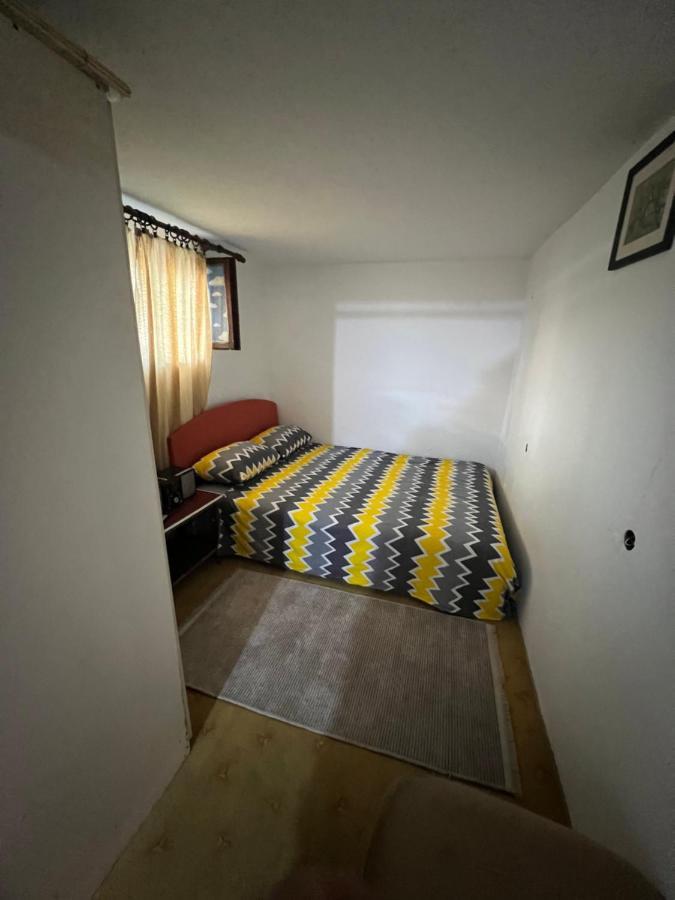 A & A Apartman Podgorica Exterior foto